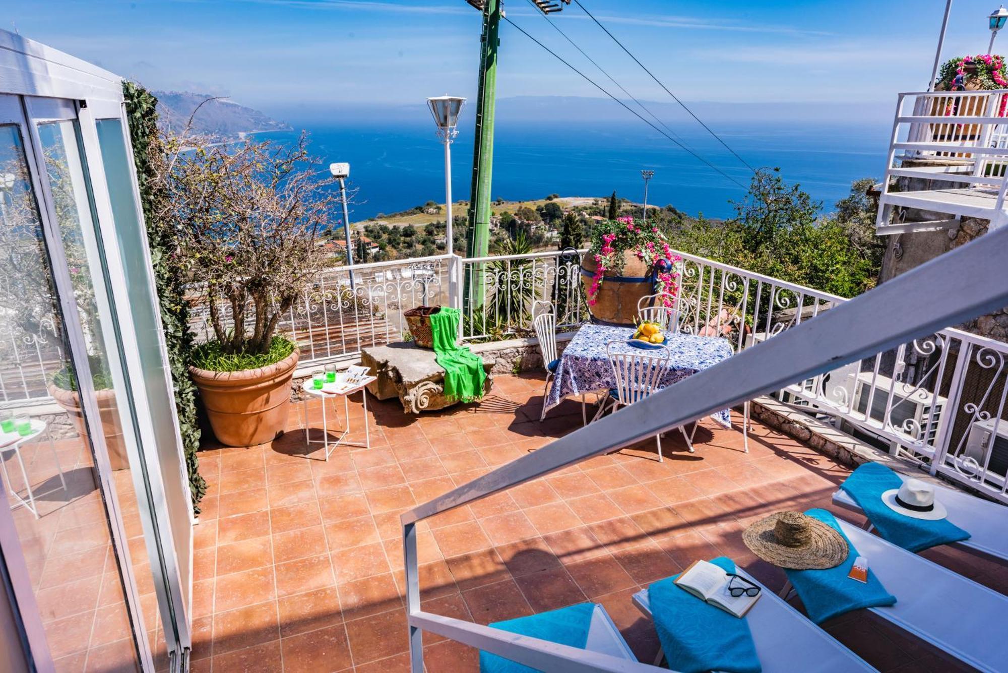 Dream View Suites Taormina Kültér fotó